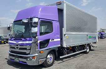 4tウイングゲート車